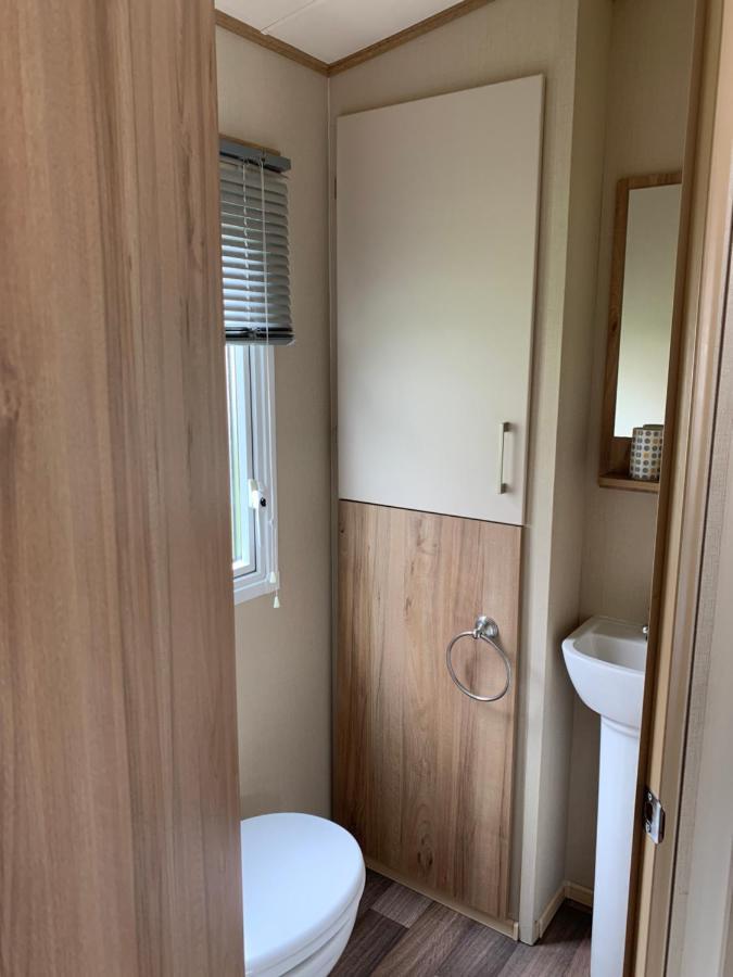 Newquay Bay Porth Caravan - 6 Berth Экстерьер фото