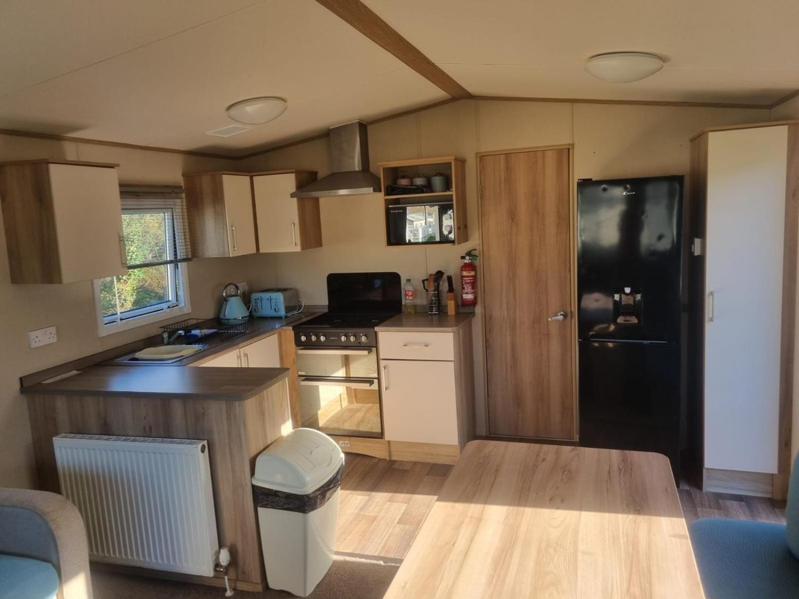 Newquay Bay Porth Caravan - 6 Berth Экстерьер фото
